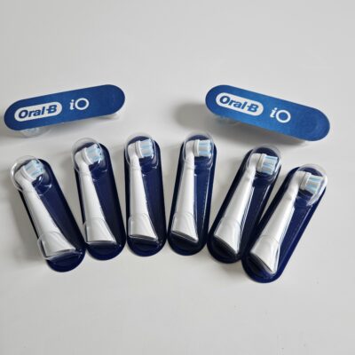 Oral-B iO Sanfte Reinigung Aufsteckbürsten für elektrische Zahnbürste, 8 Stück, sanfte Zahnreinigung, Zahnbürstenaufsatz für Oral-B Zahnbürsten in Einzel Blister Verpackung Weiss