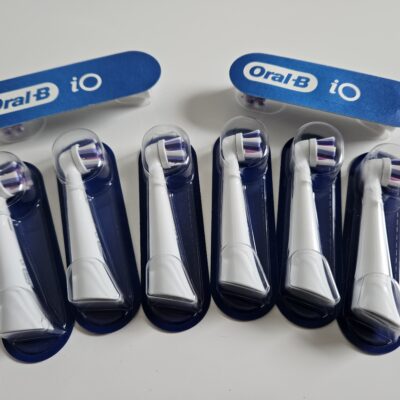 Oral-B iO Strahlendes Weiss Aufsteckbürsten für elektrische Zahnbürste, 8 Stück, Oral-B's beste Zahnreinigung, Zahnbürstenaufsatz für Oral-B Zahnbürste Einzel Verpackung